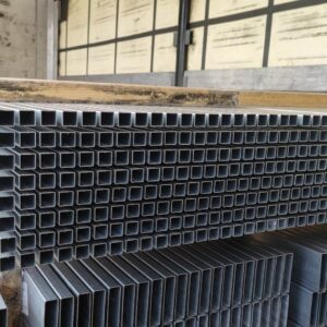 Słupek ogrodzeniowy 120x120